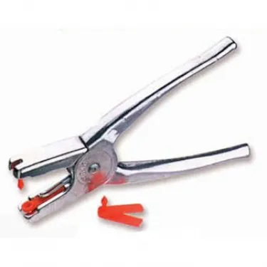 Cattle Marking & Dehorning